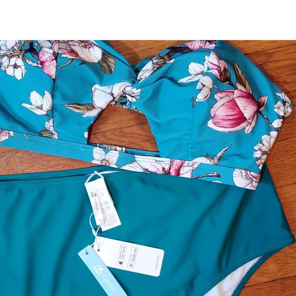 Cupshe 1X Bikini Set NWT adjustable Strap
Double Belt Removable Padding